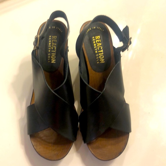 Kenneth Cole black Sandals - Picture 1 of 3